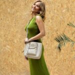 Sofia Pavlidou Instagram – With only one bag 
you can change your 
outfit completely 🤩

#summer #happy #love #blessed
@else_agency