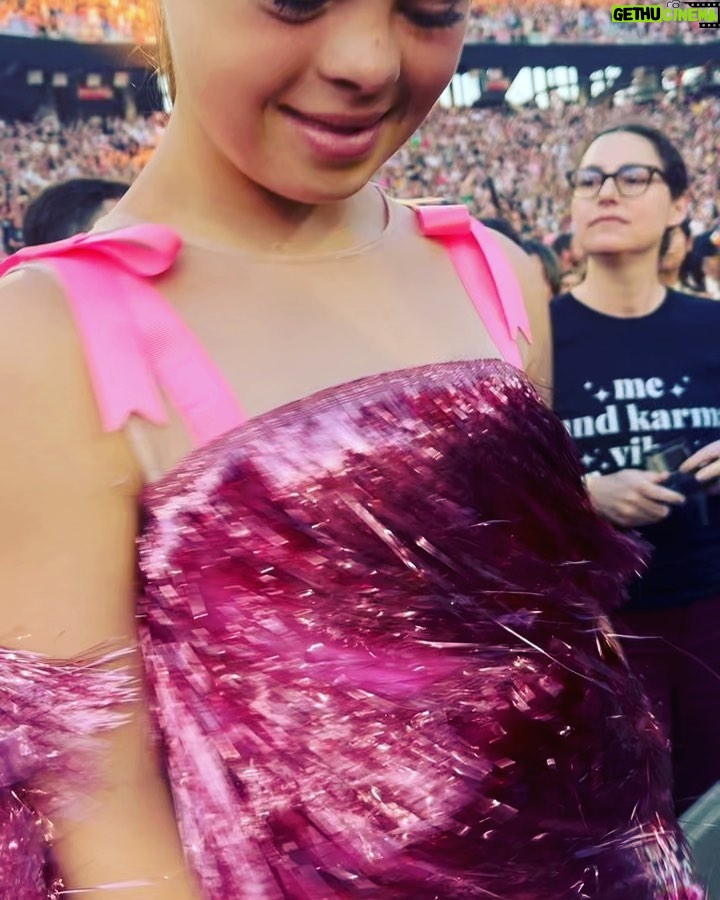 Sofia Sanchez Instagram - Taylor you did NOT disappoint. And I want to do it all over again! 💗 Levi's Stadium