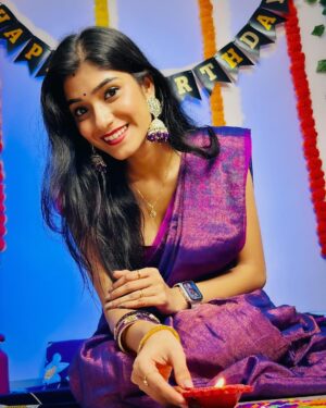 Somalin Parida Instagram - Wishing you and your loved ones ahead of Diwali.🪔On the occasion of Diwali,wish you happiness and glory, prosperity and blessings.May you have a fantastic Diwali with your loved ones. 🫶🪔❤️🪷