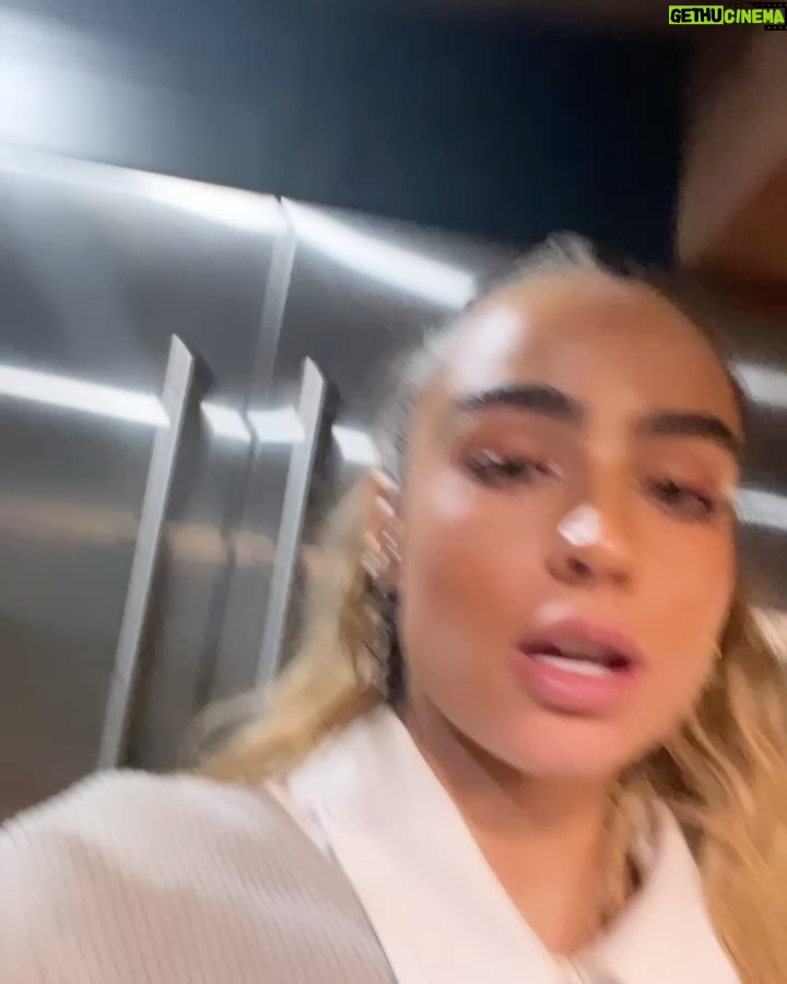 Sommer Ray Instagram - i love being home Colorado
