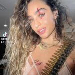 Sommer Ray Instagram - wolf hunter