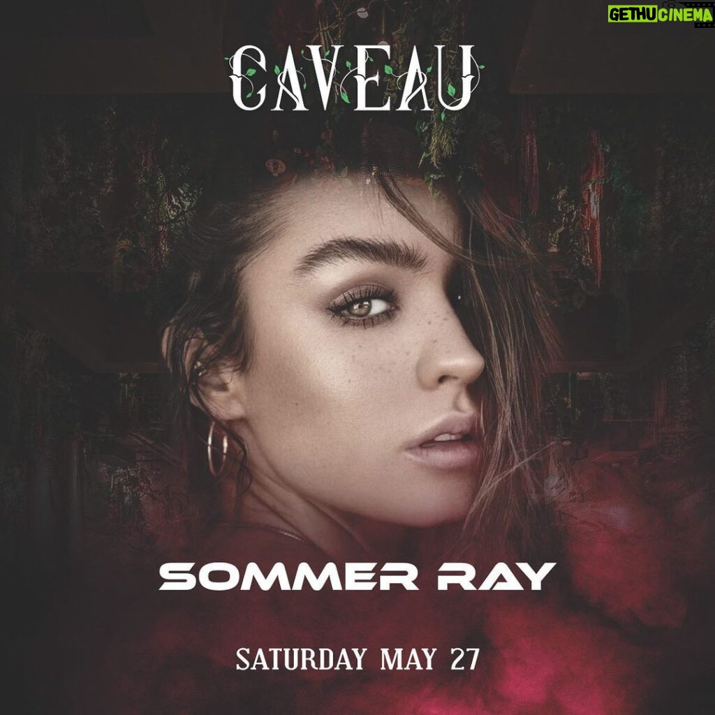 Sommer Ray Instagram - boston!!!! come see meeee may 27th ⚡️💫🍃🌞💛 @caveauofficial