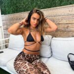 Sommer Ray Instagram - hi guys just me posting the same 10 photos Tampa Beach
