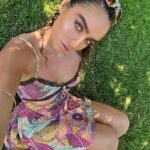 Sommer Ray Instagram - i got a grass rash after these