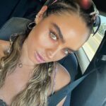 Sommer Ray Instagram - i got a grass rash after these