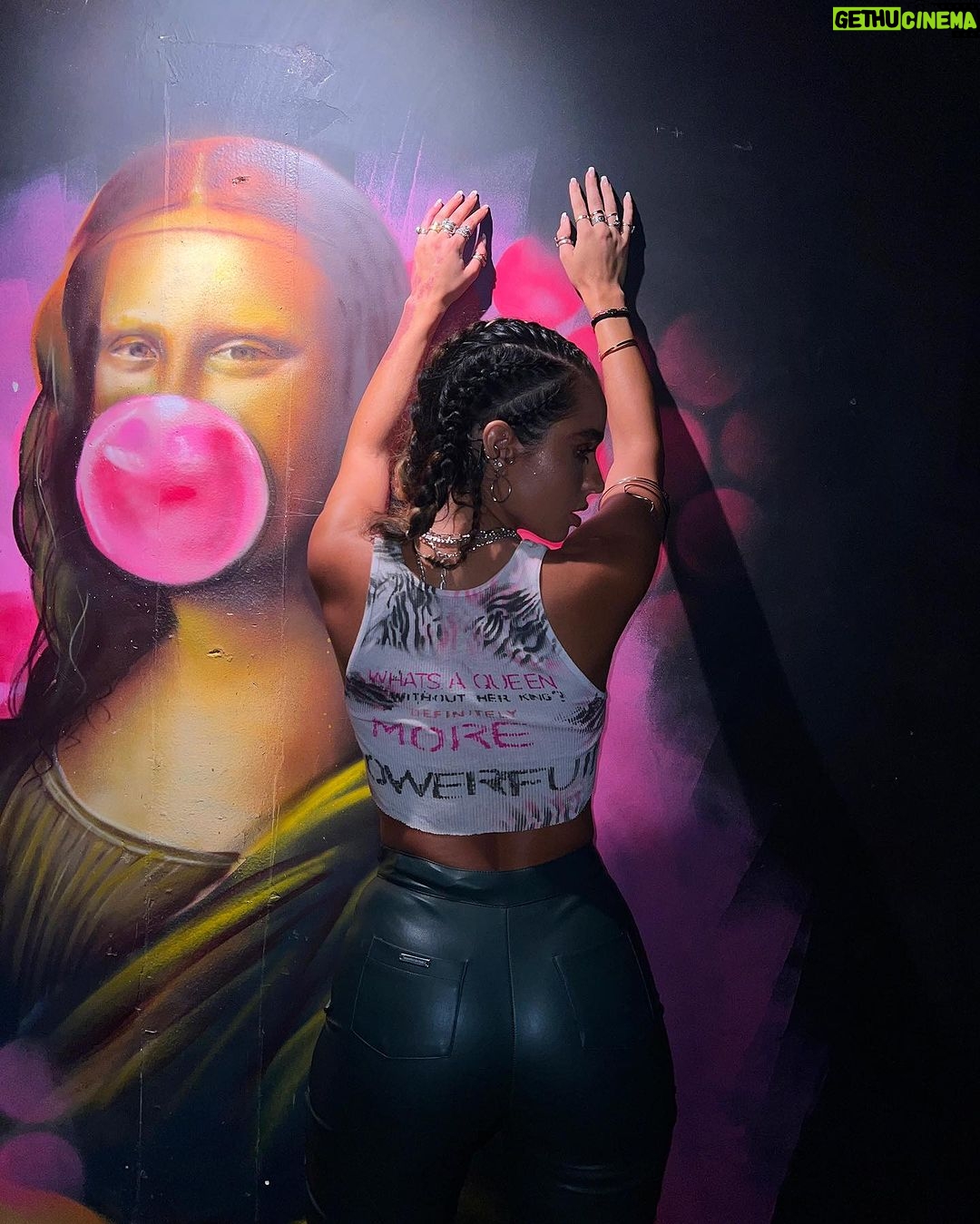 Sommer Ray Instagram - guys i painted this top lol it says “ what’s a queen without her king? definitely more powerful “ 😈 & that’s my mood Houston, Texas