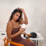 Sommer Ray Instagram - thankkkkk youuuuu @imaraisbeauty for healthy glowing summer skin 🌞🙏🏼 ilyyy 🥹 also!! @imaraisbeauty is having a bogo sale rn!! through sunday ⚡️⚡️