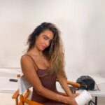 Sommer Ray Instagram - thankkkkk youuuuu @imaraisbeauty for healthy glowing summer skin 🌞🙏🏼 ilyyy 🥹 also!! @imaraisbeauty is having a bogo sale rn!! through sunday ⚡️⚡️
