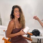 Sommer Ray Instagram - thankkkkk youuuuu @imaraisbeauty for healthy glowing summer skin 🌞🙏🏼 ilyyy 🥹 also!! @imaraisbeauty is having a bogo sale rn!! through sunday ⚡️⚡️