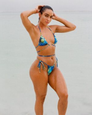 Sommer Ray Instagram - dead sea on film pt 2 🧜‍♀️ ( y’all know i like to post every pic lmfaoo & didn’t have room for all in the first post )
just floatin in the water was the coolest thing