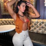 Sommer Ray Instagram - i feel like i’m in college on this college tour.. last stop tonight- indiana!! @kilroys_sports Pennsylvania
