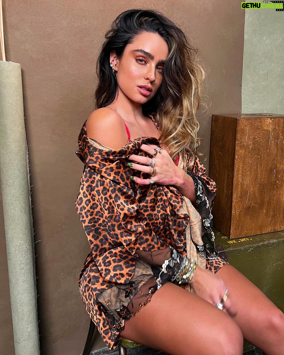 Sommer Ray Instagram - all i want for Christmas is..