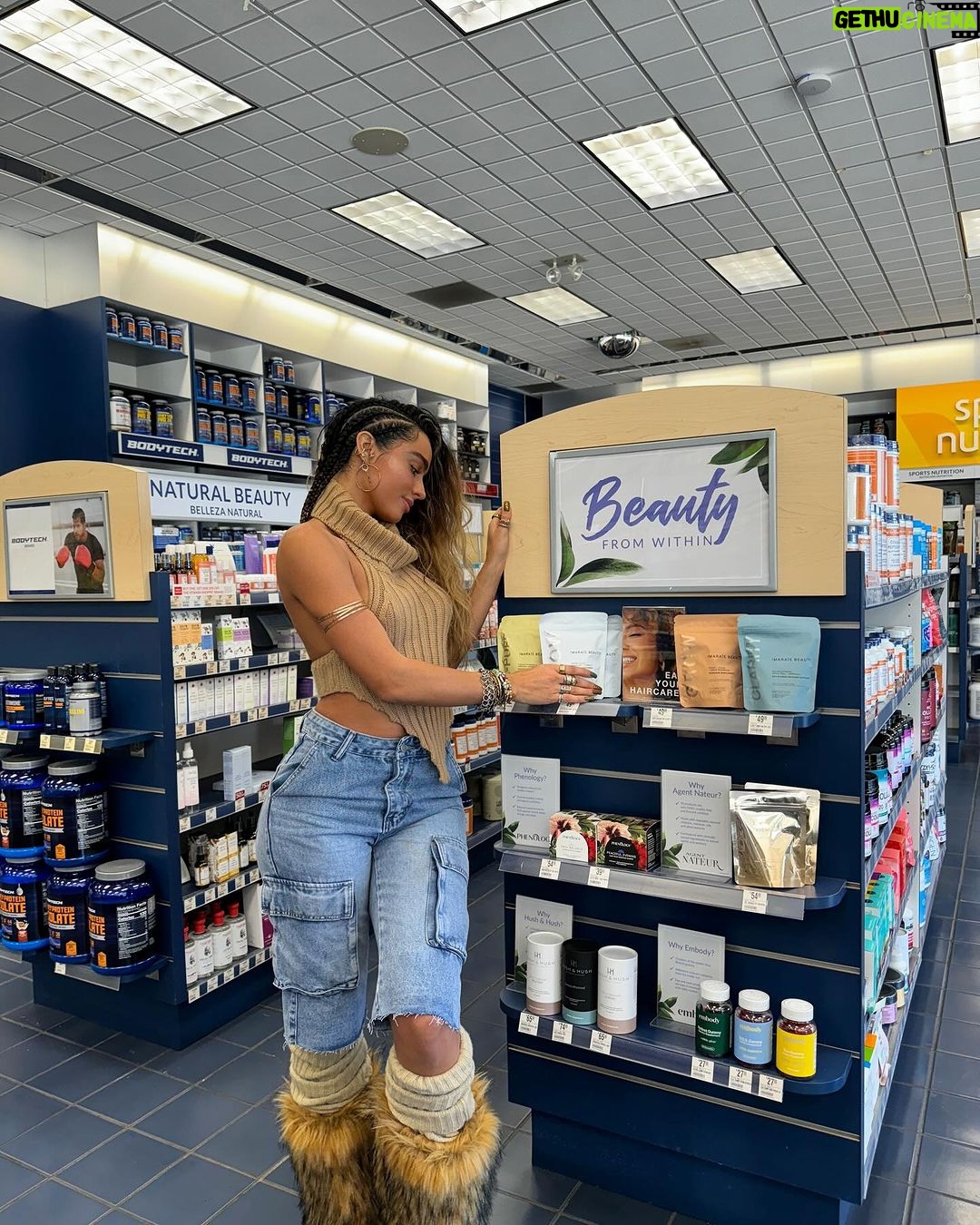 Sommer Ray Instagram - so so sooooo excited to have @imaraisbeauty in 700+ @vitaminshoppe stores π₯Ήπ«Άπ»π