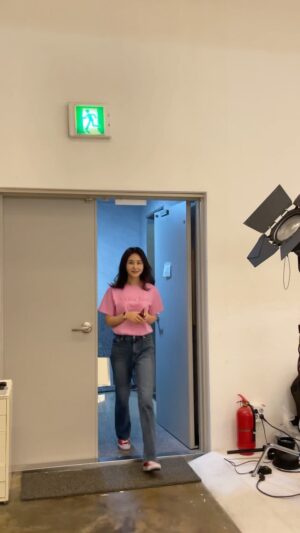 Son Eun-seo Instagram - 💃🏻💃🏻💞