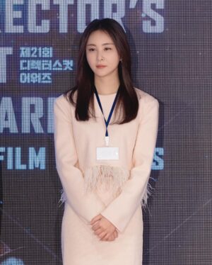 Son Eun-seo Instagram - 디렉터스컷 어워즈 📸 @enter_just 
#카지노 #김소정