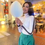 Sonal Chauhan Instagram - Don’t worry … Be Happy 🍭🍬🍭 . . . . . . . . . . . . . . . . . . . . . . . . . . . #love #sonalchauhan #candy #cottoncandy Delhi, India