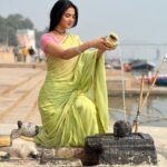 Sonal Chauhan Instagram – ॐ नमः शिवाय 🔱🙏🏻🌸
My Everything ✨🧿✨
.
.
.
.
.
.
.
.
.
.
.
.
.
.
.
.
.
.
.
.
.
.
.
.
.
.
.
📸 @himanichauhan 
#ॐ #sonalchauhan #myworld #blessed #harharmahadev #monday Kashi, Varanasi