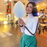 Sonal Chauhan Instagram - Don’t worry … Be Happy 🍭🍬🍭 . . . . . . . . . . . . . . . . . . . . . . . . . . . #love #sonalchauhan #candy #cottoncandy Delhi, India