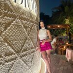 Sonal Chauhan Instagram - Essential Elegance 🌟 . . . . . . . . . . . . . . . . . . #love #sonalchauhan #dubai #dubailife #travel #nammos Nammos Dubai