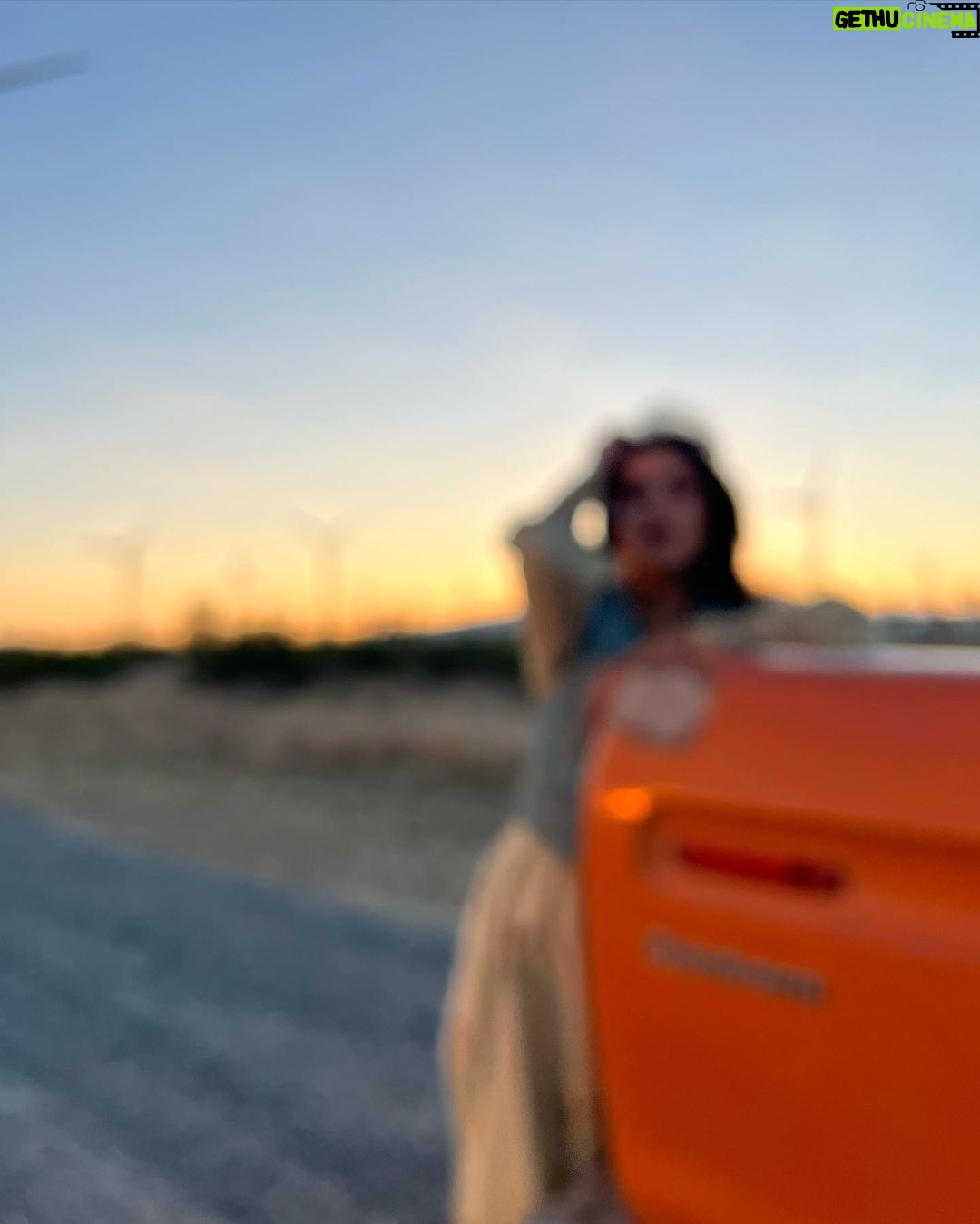 Sonal Chauhan Instagram - Winds of change …. 🧡 . . . . . . . . . . . . . . . . . . #love #sonalchauhan #losangeles #tb