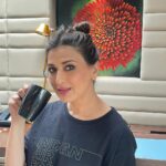 Sonali Bendre Instagram - Another day, another cup, and a lot of comfort. 🥰☕