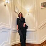 Sonali Bendre Instagram - Black and white for an epic night 🖤🤍