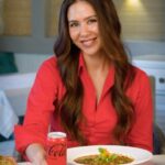 Sonam Bajwa Instagram - My wish list for @cocacola_india ‘s #ChandigarhIsCooking is ready! What about yours? See you on 26th Nov! Chandigarh Da Swaad, Coke De Naal 🥤🥘 #CocaColaIndia #RealMagic #Ad