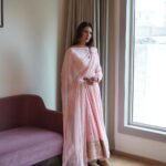 Sonam Bajwa Instagram - 🫶🌚