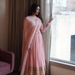 Sonam Bajwa Instagram - 🫶🌚