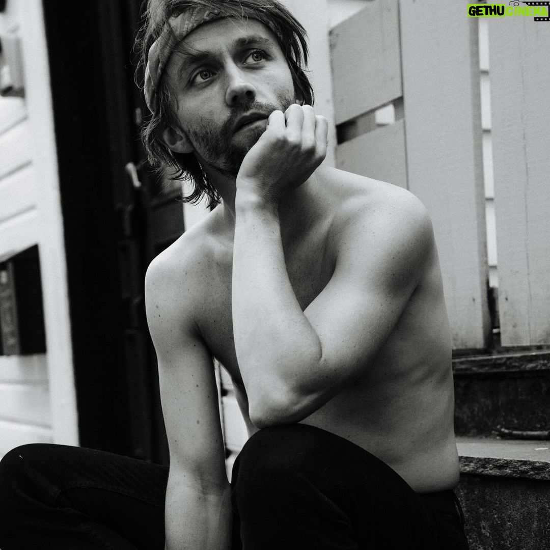 Sondre Lerche Instagram - These were taken during the early stages of recording Avatars Of Love, late September 2020. Just a quick shoot with @johannasiring in between intensely joyful sessions with @alexandervonmehren at his home studio. I saw @caetanoveloso in concert last night, and it was the kind of extraordinarily brilliant, beautiful and monumental experience that immediately filled me with renewed desire to grow, explore and create more. The new Oneothrix Point Never album has been on my mind all weekend. Incredibly inspiring and uplifting, mind-bending stuff. I’ve got a few new songs already — including one I debuted on the US tour in May — but Moulin Rouge has consumed all my time and focus the last four months, so there’s been a natural hold up. But now I feel the energy and capacity opening up a bit. Time for a new flow. It’ll take awhile, but it will be strong, eventually 🔮 So what was your favorite moment on the Avatars Of Love album that points to where you want to go next? 💫 #avatarsoflove #? Bergen, Norway