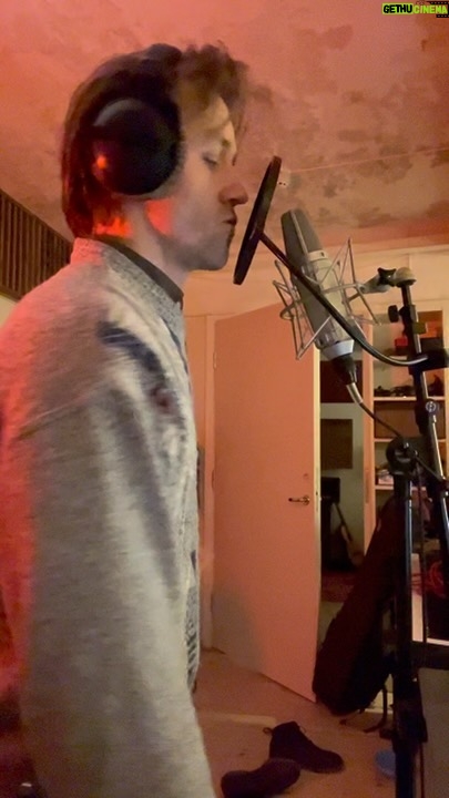Sondre Lerche Instagram - UNDERSTUDY is out now! Boy oh boy have we had fun recording these 10 songs over the past 10 years every Christmas ✨ Big thanks to @matiastellez for always being the most ridiculous guy to be around. Especially at Christmas time. Thanks to the great artists and songwriters who likely have no idea these covers exist. Can’t wait for Understudy volume 2, ten years from now 🎅🏻 Enjoy the album — LPs are going fast so get going if you want sky blue vinyl in your life. Digital version features further bonus covers of songs by Scott Walker, @madonna, @prefabsproutofficial, @beyonce and @henrymancini for your listening pleasure! 🪻#understudy #studies #outtakes #siri #insidetheactorsstudio #antihero #antipasto
