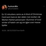 Sondre Lerche Instagram – Det ble jul på Torshov med @theswitchoslo i går kveld. Jeg fikk prøvd den olympiske Lillehammer-hatten, sunget en extended outro versjon av Morten Harket og Håvard Rems evergreen A Kind Of Christmas Card, og @fuchsiablix sin «summer of love…winter of hate» drøm gikk i oppfyllelse for åpen scene (swipe). Det ble også tid for Asplin, Selma sang, Tommy fra Torshov minte oss om juleevangeliet, og julenissen ba om ro og stillhet. Takk for meg og god jul etter beste evne 🎄
Proft foto av Marthe Vinglesgaard Cosmopolite Scene