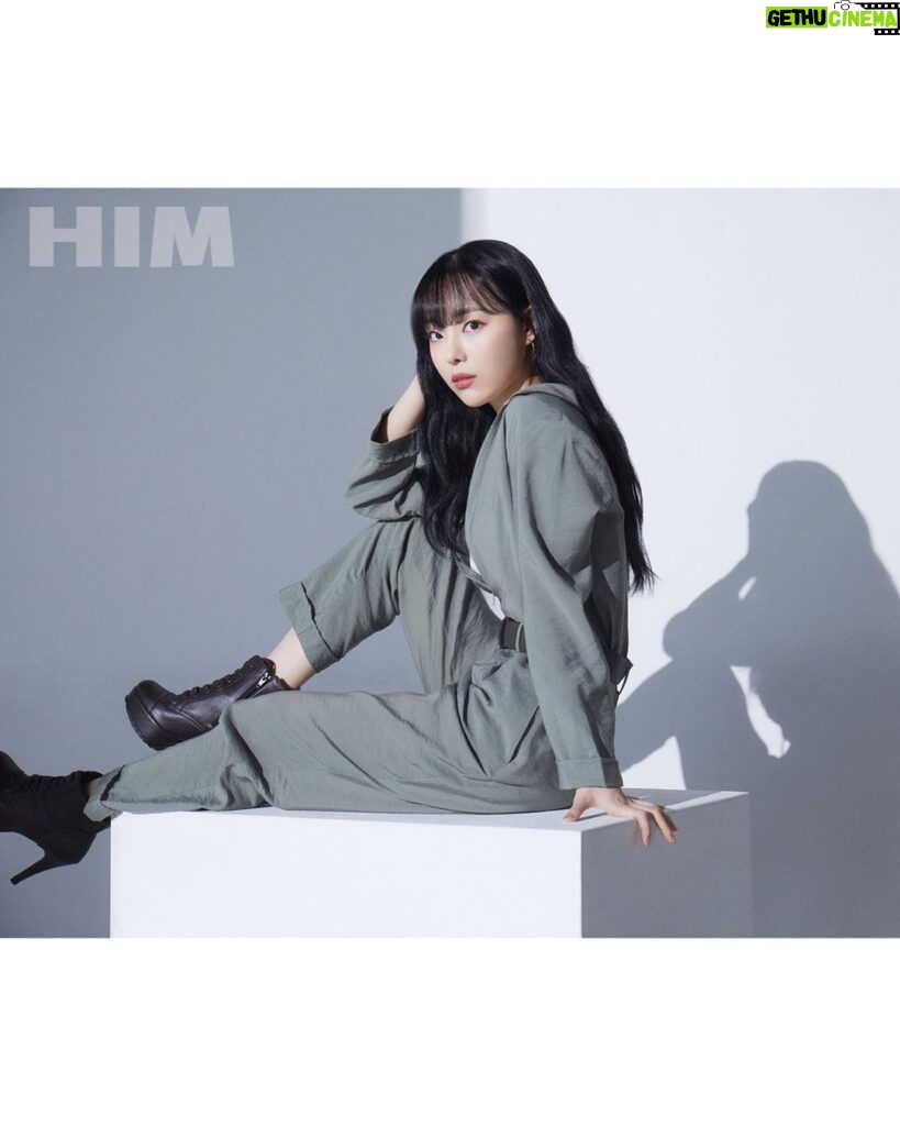 Song Ye-bin Instagram - 병영매거진 'HIM' 3월호의 표지 모델로 함께 하게 되었습니다 🖤 #군복입은_청춘_모두를_응원합니다!