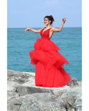 Soniya Bansal Instagram - If you want to live a happy life, tie it to a goal, not to people or things.@soniyaofficial123 
Exclusively styled by @kapoormohit888 
Wearing @agelesscollection 
Photography @jaydenartistuk 
Hair & makeup @hairandmakeupby_ruchi