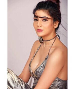 Soniya Bansal Instagram - The best and most beautiful things in the world cannot be seen or even touched - they must be felt with the heart."

Photography @mysouthdiva @media9manoj 
Styled by @kapoormohit888 
Makeup by @makeup_asfaque