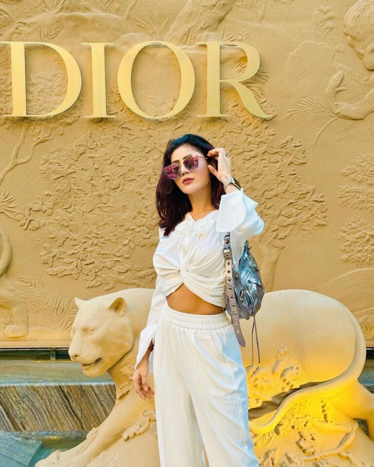 Soniya Bansal Instagram - Life isn't about finding yourself. Life is about creating yourself.