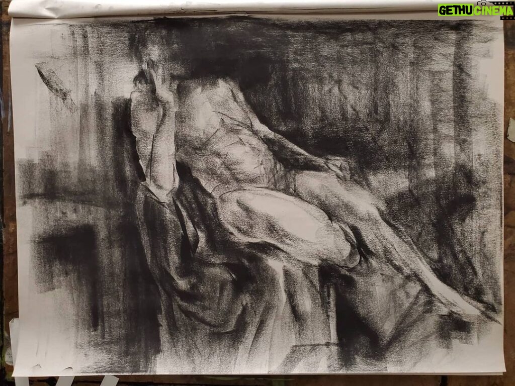 Sonnye Lim Instagram - I teach part-time, did a live demonstration of figure drawing for my students today