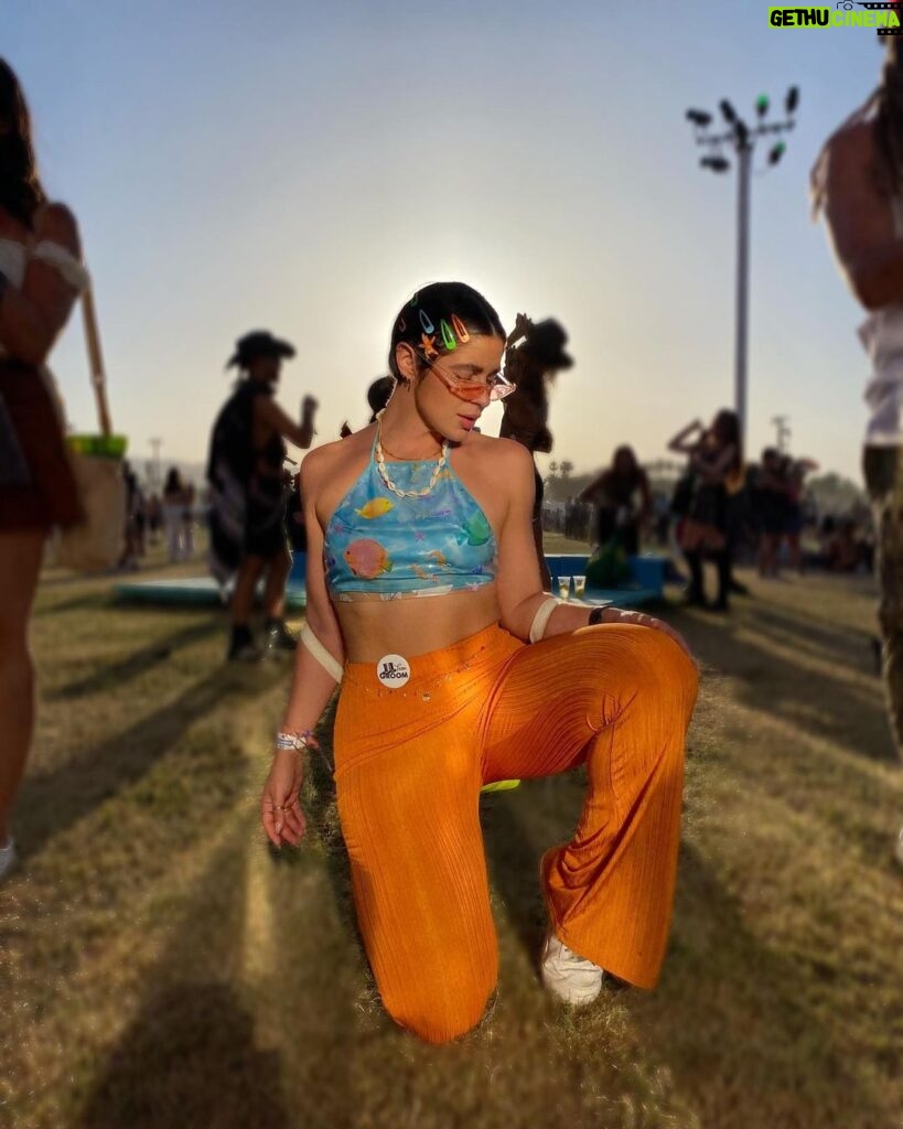 Sophia Aguiar Instagram - What do you call a 🐠 with no 👁? Coachella