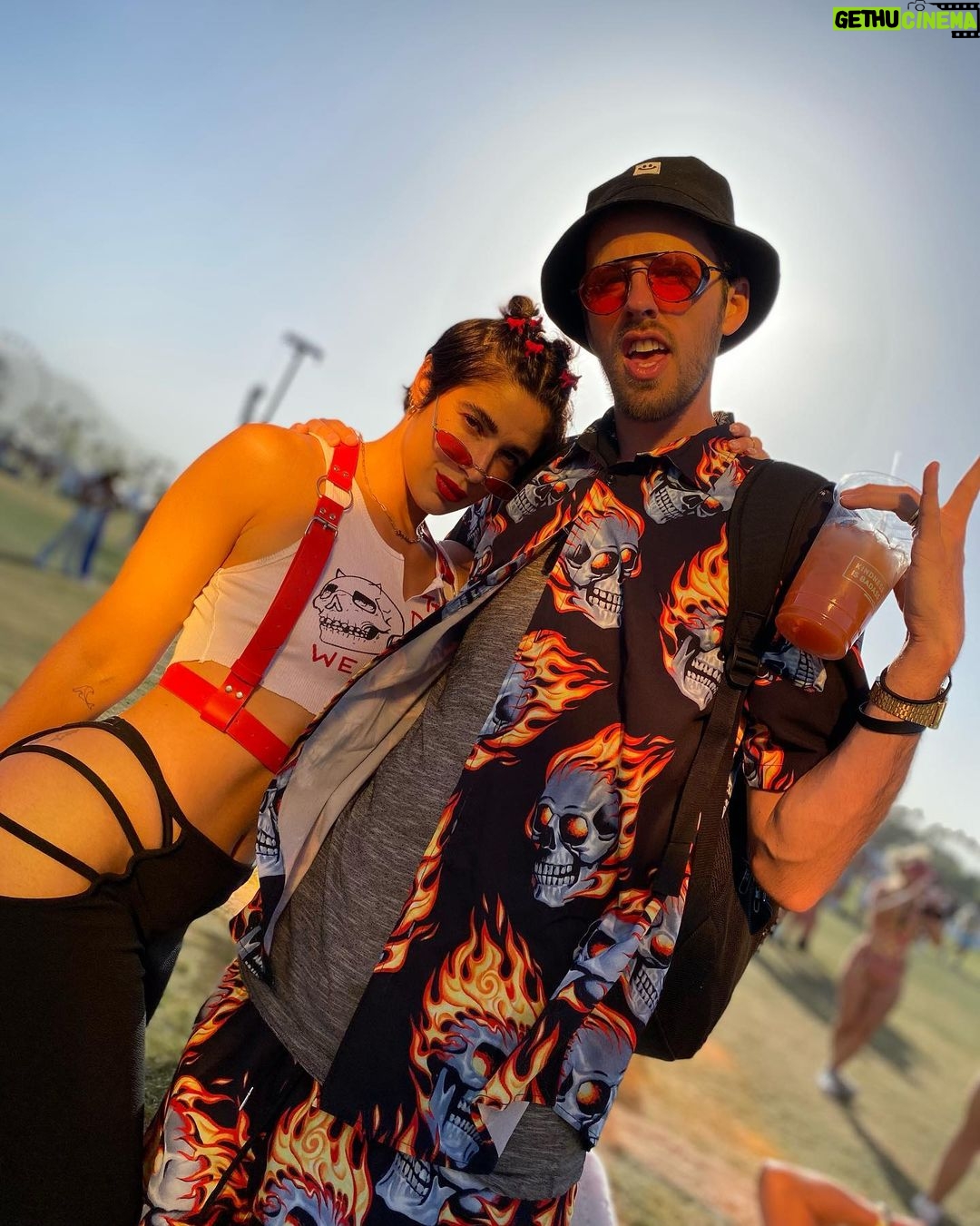 Sophia Aguiar Instagram - Have I been putting off posting my @coachella pictures b/c I couldn’t choose my favorites?…. YEP! 😅 Needless to say there will be more to come. #coachella2022 🎡 Coachella