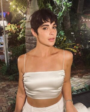 Sophia Aguiar Instagram - I wanted to look like myself on my wedding day… but also like a fairy 🤣
@duchessnatalia, you nailed it! 🙌🏼
Thank you for making this trip from NY and sprinkling me with your magic ✨