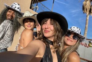 Sophia Aguiar Instagram - “I don’t know... Cowboy theme?” IFYKYK 😂 

Cow-ChellA 2022 🐮 🤠 
So grateful for these beautiful humans in my life! Thank you for the love you consistently shower me with. LOVE YOU ALL!!

#moorelifemoorelove #cowchella #theresmooinmoore #cowboytheme #friends