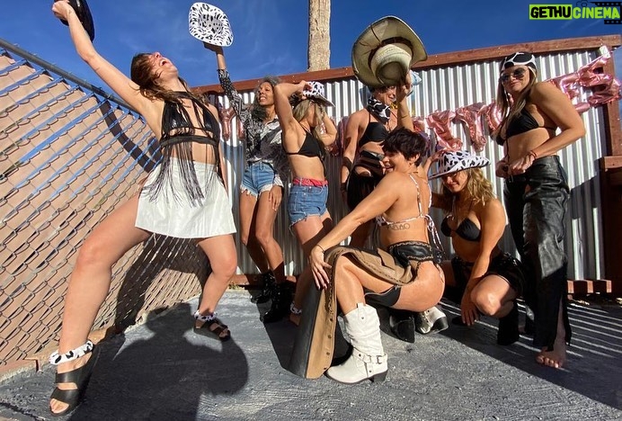 Sophia Aguiar - 1.1K Likes - “I don’t know... Cowboy theme?” IFYKYK 😂
Cow-ChellA 2022 🐮 🤠
So grateful for these beautiful humans in my life! Thank you for the love you consistently shower me with. LOVE YOU ALL!!
#moorelifemoorelove #cowchella #theresmooinmoore #cowboytheme #friends