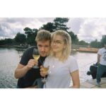 Sophie Simnett Instagram - ooo friends !