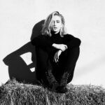 Sophie Simnett Instagram - hazy lazy Jane & a rogue hay bale @thetylershields