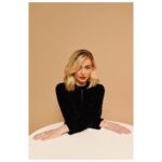 Sophie Simnett Instagram - Thank you @fault_magazine !! Talking all things #Twist, Debbie Harry and potatoes 🥔 💫💫 the most wholesome & wonderful team!! @jackalexanderuk @ellagaskellstylist @lucie_bjmakeup 🥰