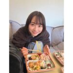 Sora Tamaki Instagram – 📷

『カメラ、はじめてもいいですか？』

今夜第8話が放送されます！
ミトの過去が今夜明らかになります！

👆🏻写真は現場のお弁当と。
カメはじの現場はロケ弁がとても美味しくて、ご飯の時間がとても楽しみでした🍚
それと、ドラマ中に出てくる、美術さん手作りの料理もとても美味しくて、食べるシーンがあるとすごく嬉しかったです☺️

ぜひご覧ください。

#カメはじ　@bs260_camehaji 
#田牧そら