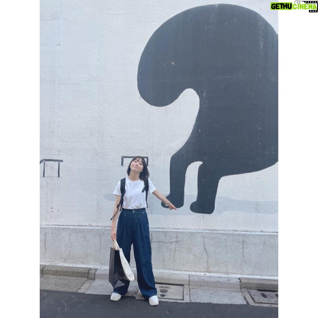 Sora Tamaki Instagram - . 最近はできるだけ歩くようにしています。 そしたら可愛い壁を見つけました🫶🏻 車や電車を使わなければ、二酸化炭素の排出量も軽減されるし、可愛い発見もあるし、一石二鳥です🏃 一緒に #デコ活 していきましょ！ #田牧そら
