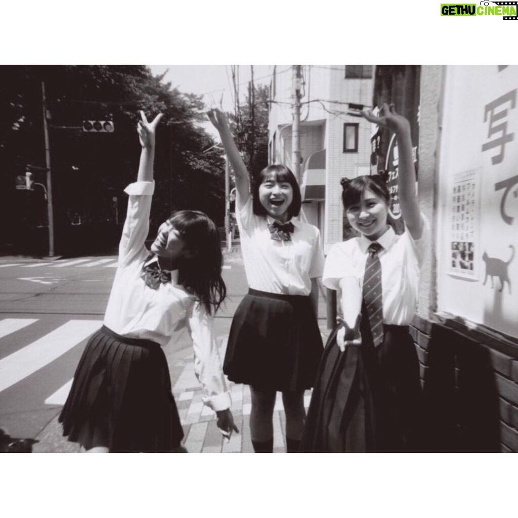 Sora Tamaki Instagram - . 『カメラ、はじめてもいいですか？』 本日第3話が放送されます！ いよいよミトにカメラ友達ができます👧🏻 モアちゃん、ぶっちゃん、ナギさんが登場です！ 人数が増えて、更に撮影も楽しくなりました♡ ぜひご覧ください。 👆🏻写真は村山優香さん、中村守里さんと💓 photoby根矢涼香さん @ryoka95 素敵な写真ありがとうございます！ #カメラはじめてもいいですか #カメはじ @bs260_camehaji #村山優香 さん @murayama_yuuka_official #中村守里 さん @nakamura_shuri #田牧そら