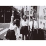 Sora Tamaki Instagram - . 『カメラ、はじめてもいいですか？』 本日第3話が放送されます！ いよいよミトにカメラ友達ができます👧🏻 モアちゃん、ぶっちゃん、ナギさんが登場です！ 人数が増えて、更に撮影も楽しくなりました♡ ぜひご覧ください。 👆🏻写真は村山優香さん、中村守里さんと💓 photoby根矢涼香さん @ryoka95 素敵な写真ありがとうございます！ #カメラはじめてもいいですか #カメはじ @bs260_camehaji #村山優香 さん @murayama_yuuka_official #中村守里 さん @nakamura_shuri #田牧そら