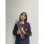 Sora Tamaki Instagram - . 『最高の教師 １年後、私は生徒に■された』 昨日、3年D組を卒業しました🌸 この作品と出会って、毎日が自分との戦いでした。 昨日の自分よりも少しでも前に進んでいたいなと思いながら、現場に向かっていたのを思い出します。 今まで演じたことのない役柄で、挑戦の連続で。 私が最後まで挑戦し続けられたのは、私たちがお芝居しやすい環境を作ってくださったスタッフの皆さん、野辺としても私自身としても何度も救ってくださった九条先生、松岡茉優さん。 そしてたくさん刺激をもらった3年D組のみんなのおかげです。 本当にありがとうございました。 正直、一番初めに野辺桐子役と聞いた時は、私で大丈夫かなと不安でした。 でも今は、私が野辺になった理由がわかる気がします。 野辺桐子としてこの作品に携わることができて幸せでした。 最後までご視聴いただきありがとうございました。 #最高の教師 @saikyo_ntv #田牧そら